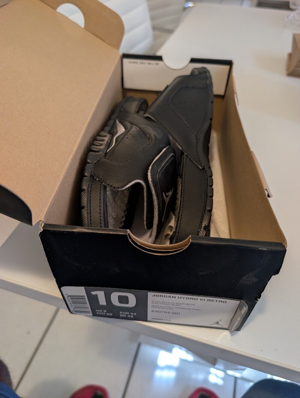 Jordan Hydro VI Retro Slides Black Metallic Silver-White Size 10